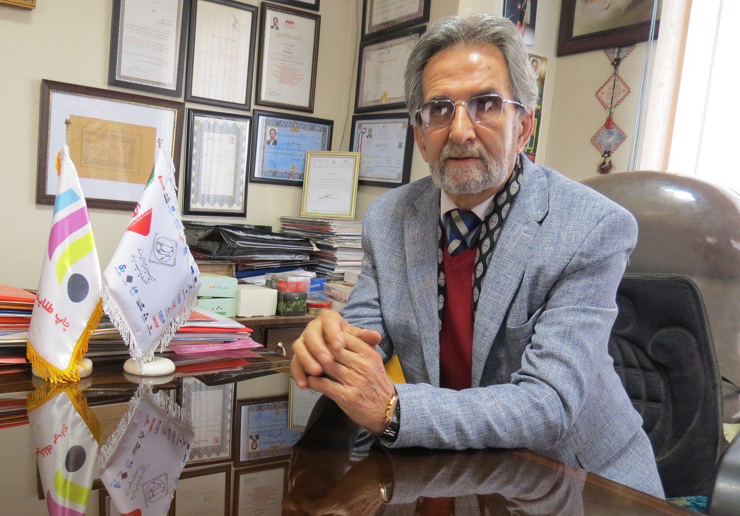 علی مخزن