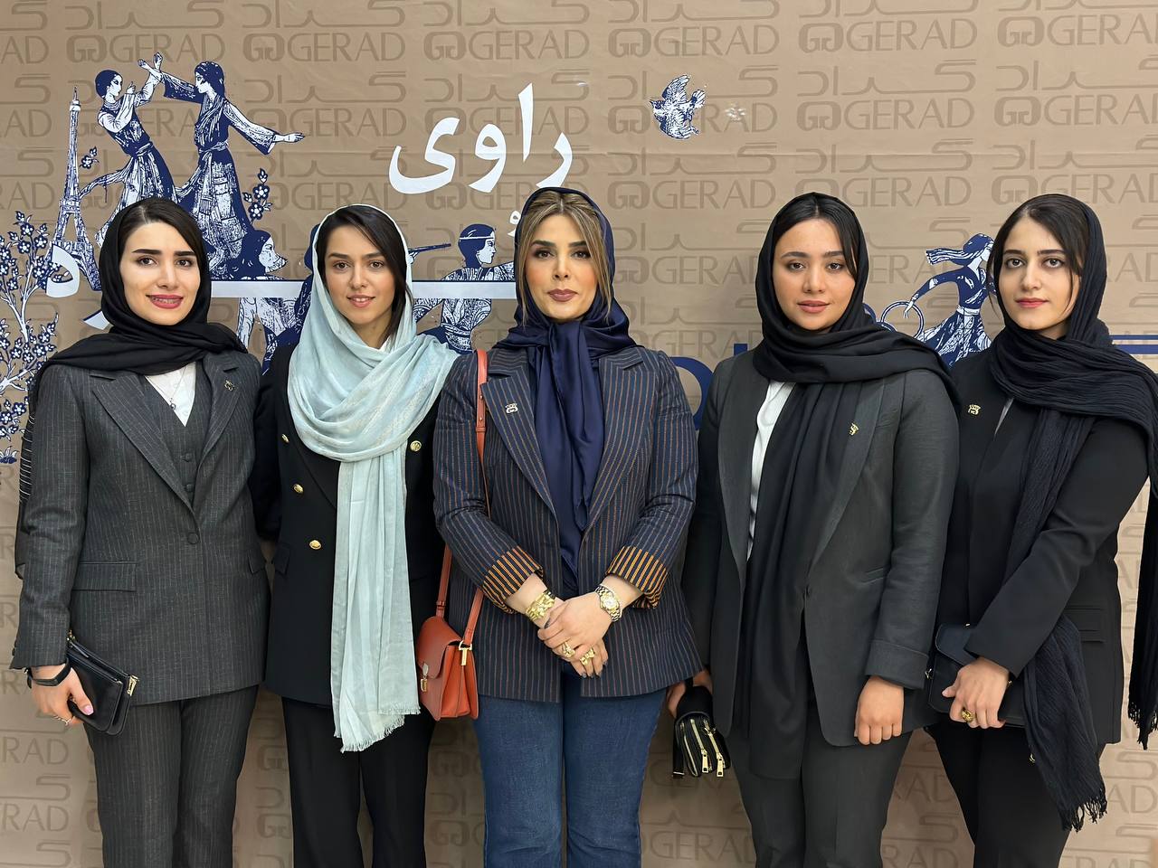گراد، راوی گردآفریدها