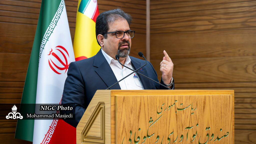 معاون وزیر نفت در رویداد توسعه همکاری‌های دانش‌بنیان با هدف تحول دیجیتال در صنعت گاز عنوان کرد؛ زیست‌بوم دیجیتال صنعت گاز؛ توازن میان فرصت‌ها و تهدیدهای فناوری نو